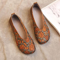 National Style Slip-On Round Toe Cowhide Casual Shoes