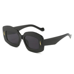 Retro Chic Bold Oversized Sunglasses