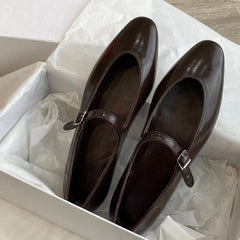 Retro Shallow Mouth Low Heel Pointed Toe Flat Shoes