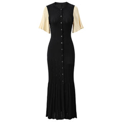 Elegant Knitted Maxi Pleated Dress