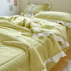 Korean Princess Style Summer Cool Quilt Comforter Soft Seersucker Lace Ruffles Summer Thin Quilt Blanket Machine Washable