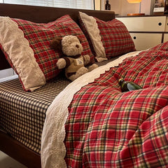 INS Girls Retro Red Grid Bedding Sets 2025 New Lace Bed Sheet Set Women Plaid Queen Size Duvet Cover Sets With Pillowcases