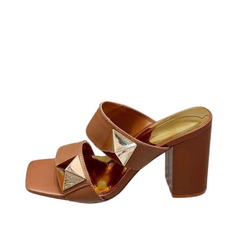 Chunky Heel One Line Strap Rivet Sandals