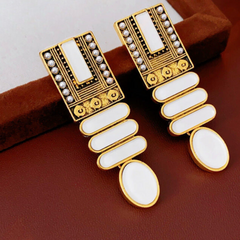 Geometric Pearl Retro Court Earrings