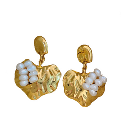 Retro Exaggerated Heart Pearl Earrings