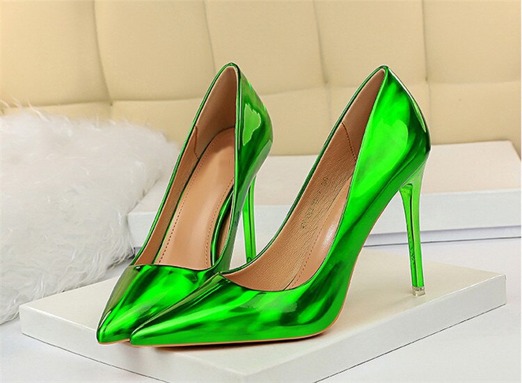 Glossy Pointed Toes Stilettos