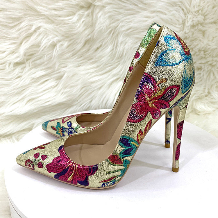 Gold Embroidered Flower Pointed-Toe Shoes