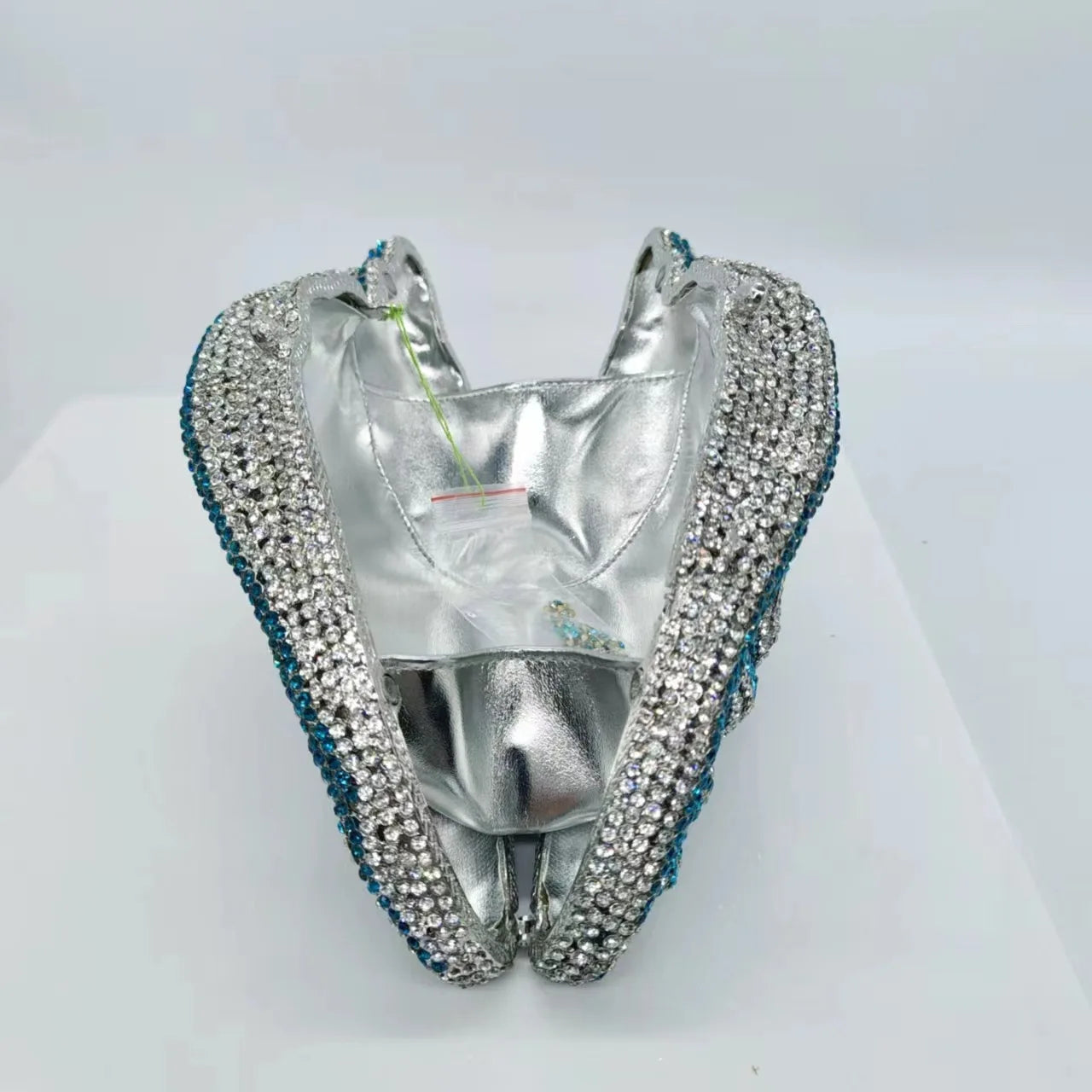 Rhinestones Conch Metal Clutch Bag