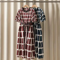 Geometric Round Neck Short Sleeve Waist Tie Dress