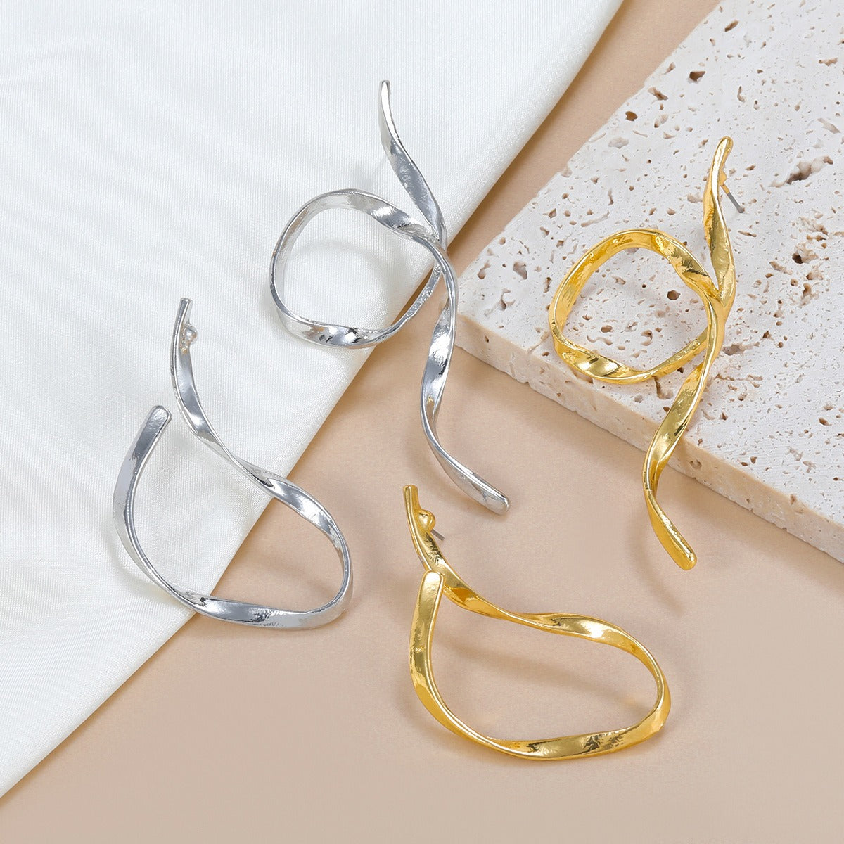 Asymmetric Minimalist Alloy Earrings