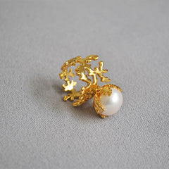 Sea Moon Baroque Pearl Classic Ring