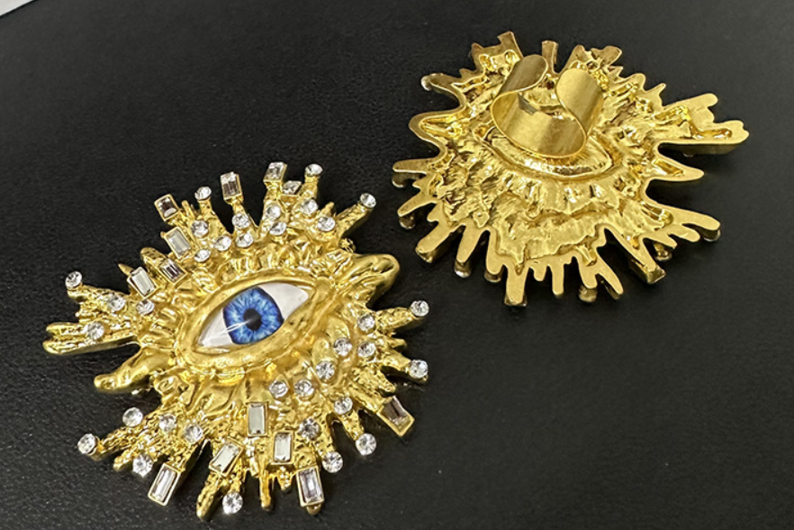 Pre Order:  Blue Eyes Gold Plated Accessories