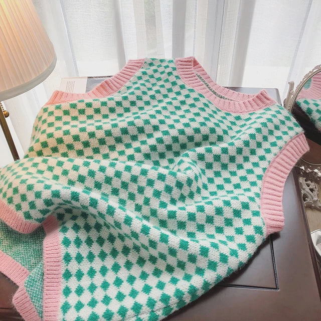 Grid Loose Fit Knit Sweater Vest