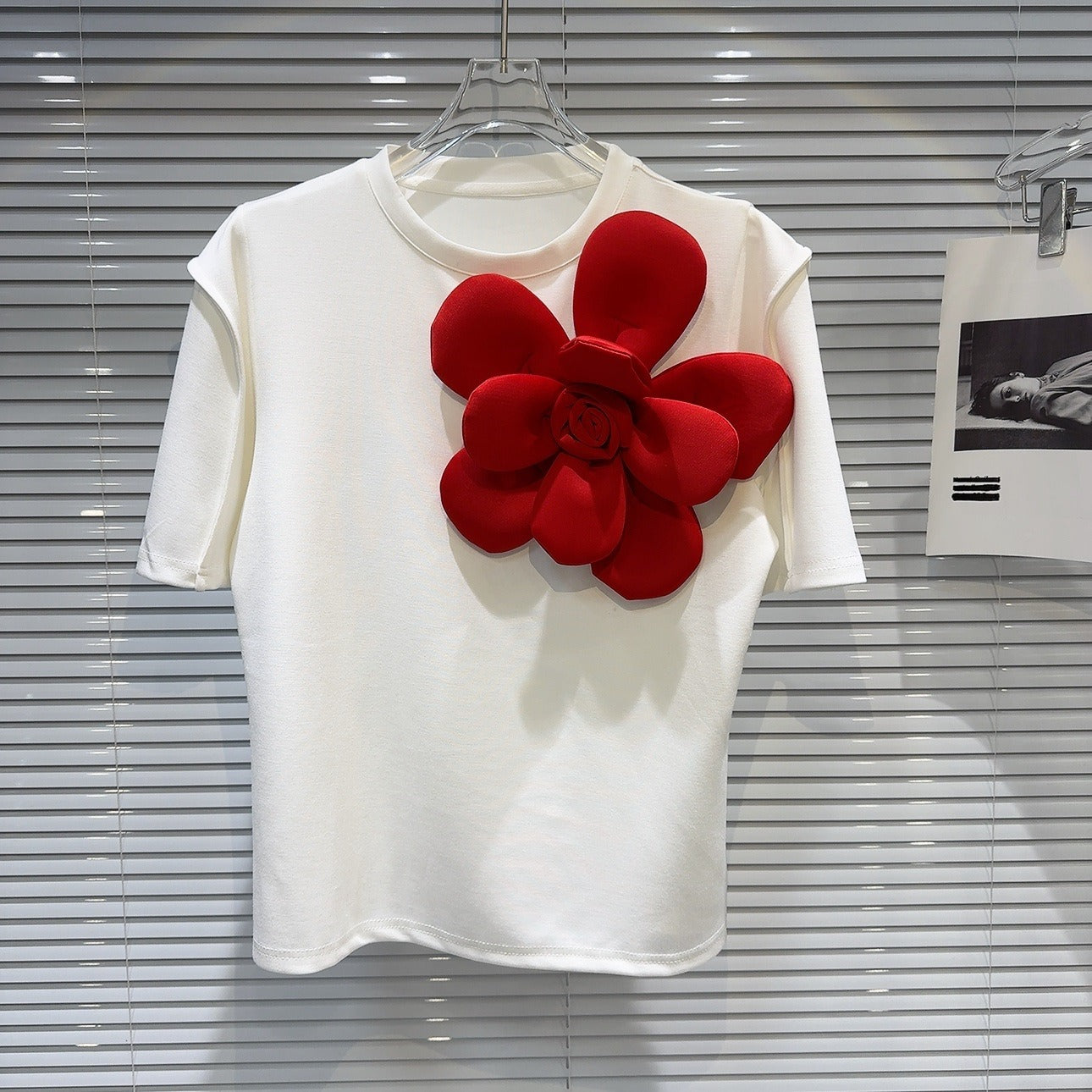 3D Flower Solid Short Sleeve T-Shirt