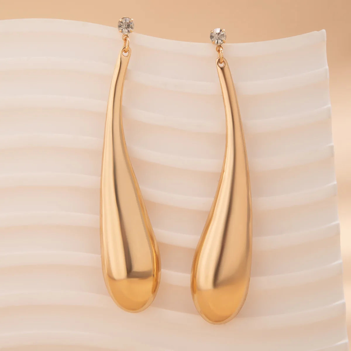 Oversized Teardrop Earrings - Necklace