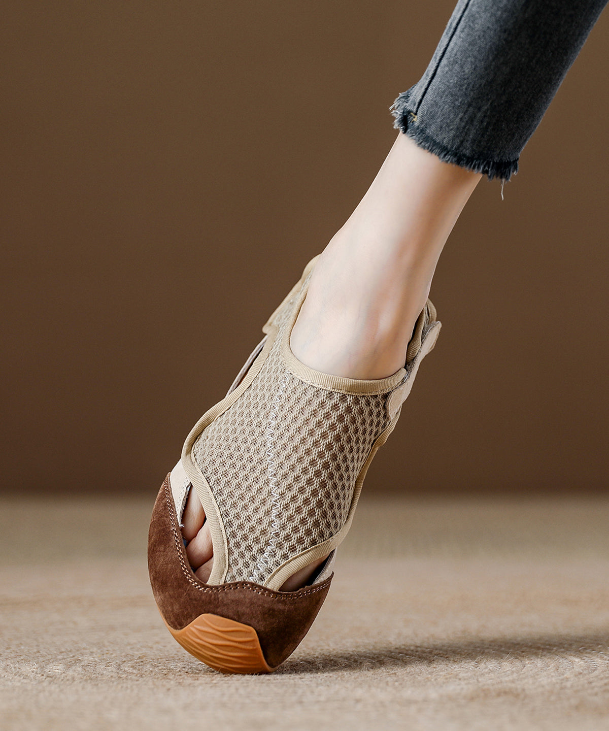 Brown Hollow Out Breathable Mesh Splicing Walking Sandals