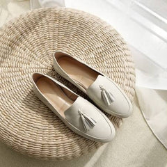 Round Toe Fringe Deep Mouth Leather Loafers