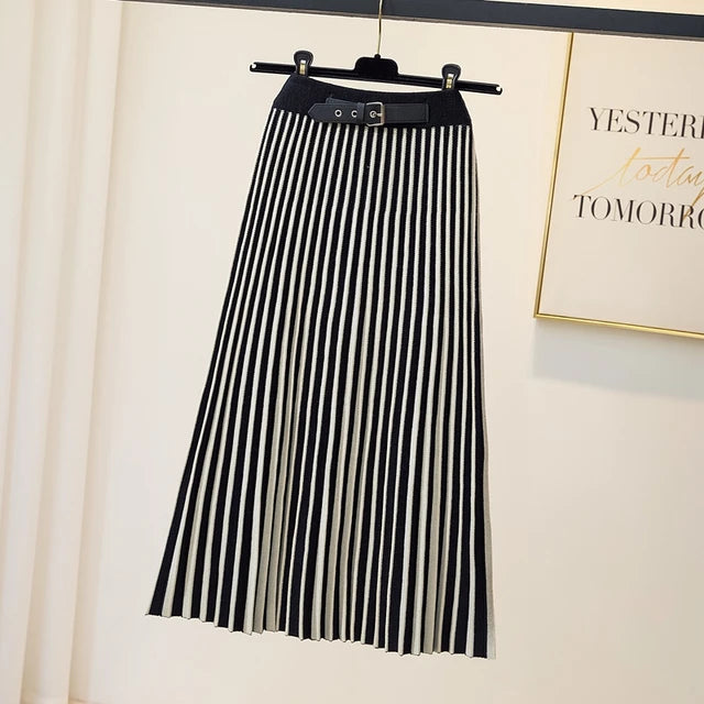 Contrast Stripes Midi Knit Skirt