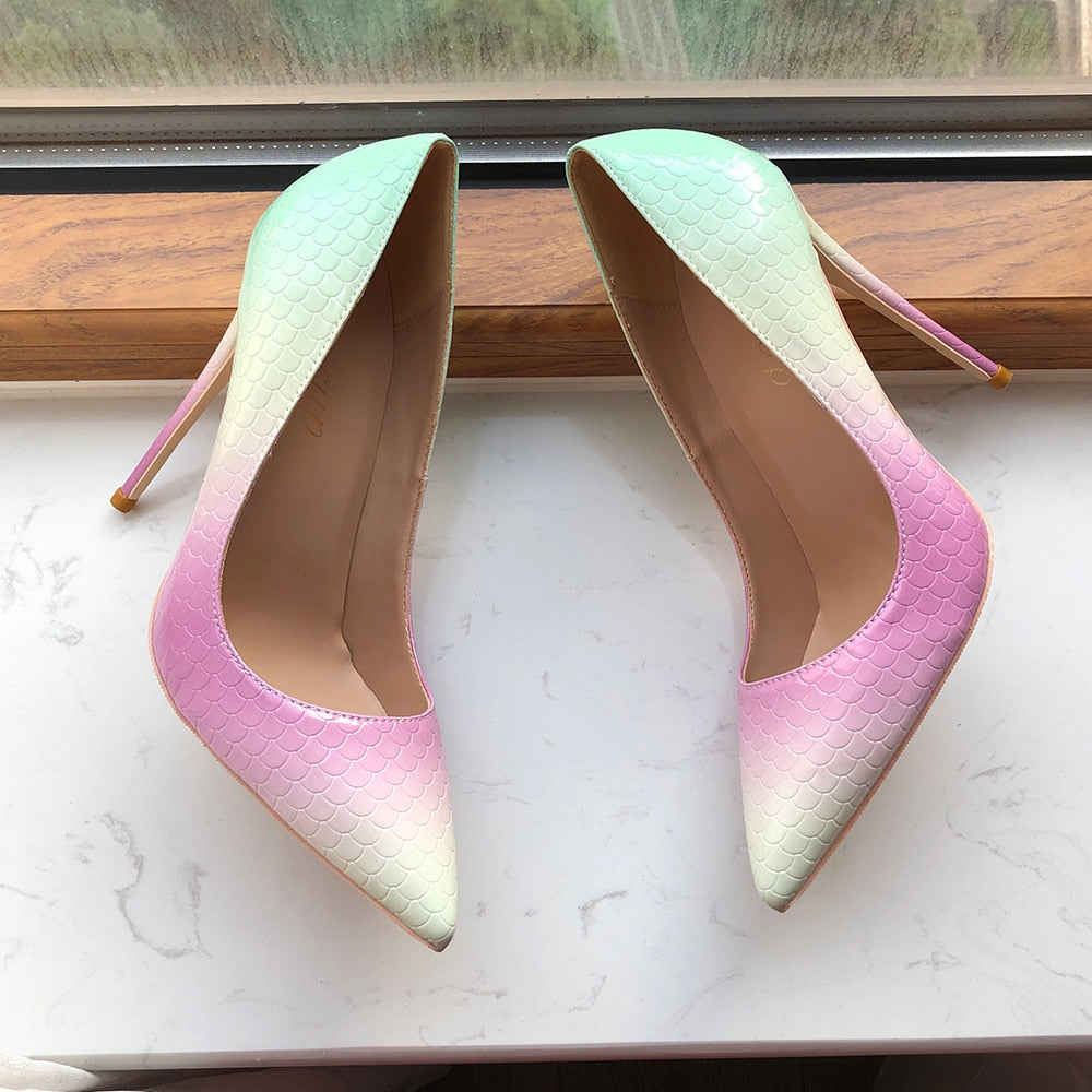 Gradient Pink Green Crocodile Pattern Pointed-Toe Shoes