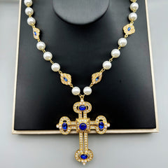 Retro Diamond Inlaid Cross Pendant Pearl Necklace