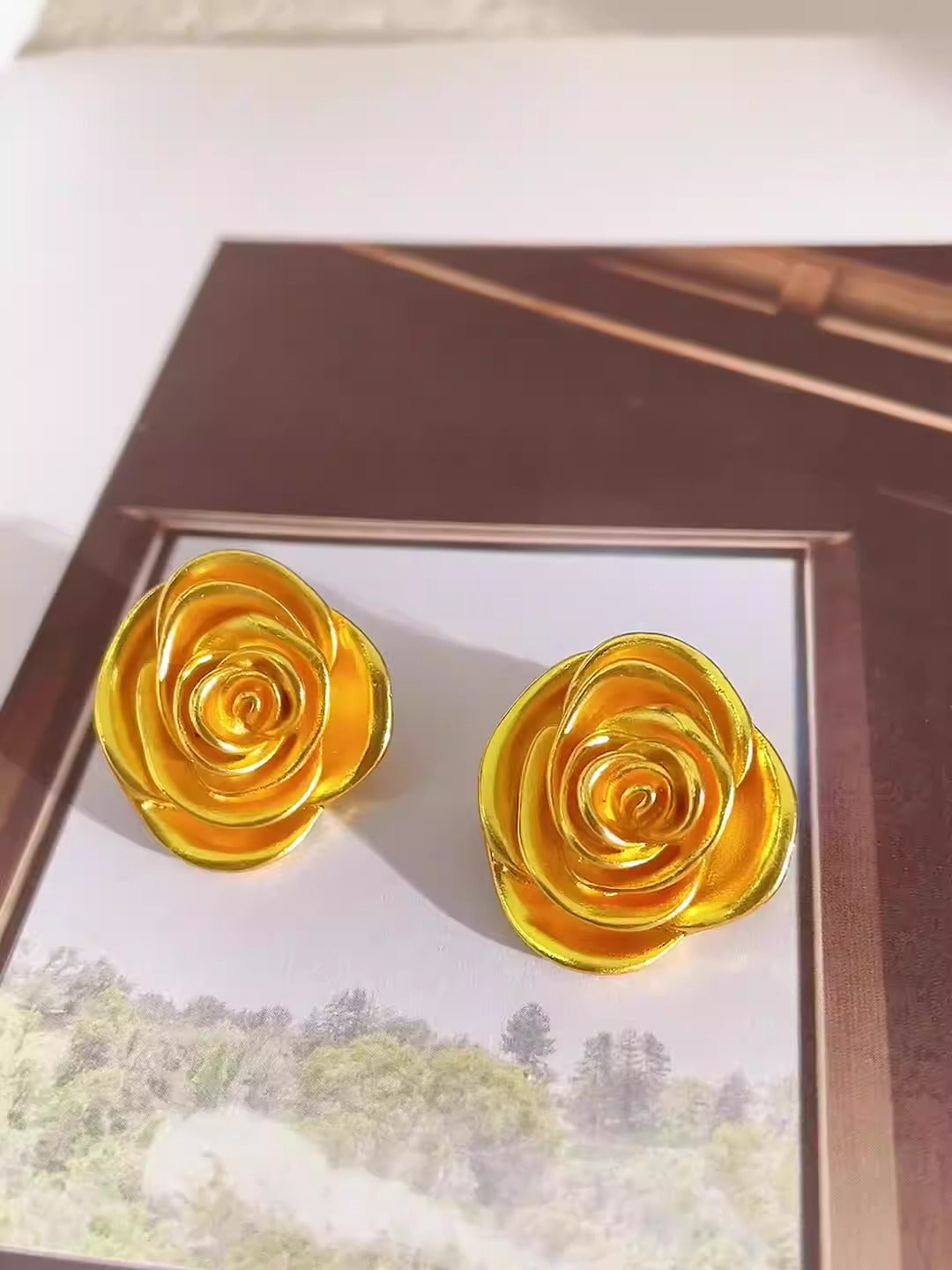 Retro Medal Gold Three-Dimensional Rose Stud Earrings