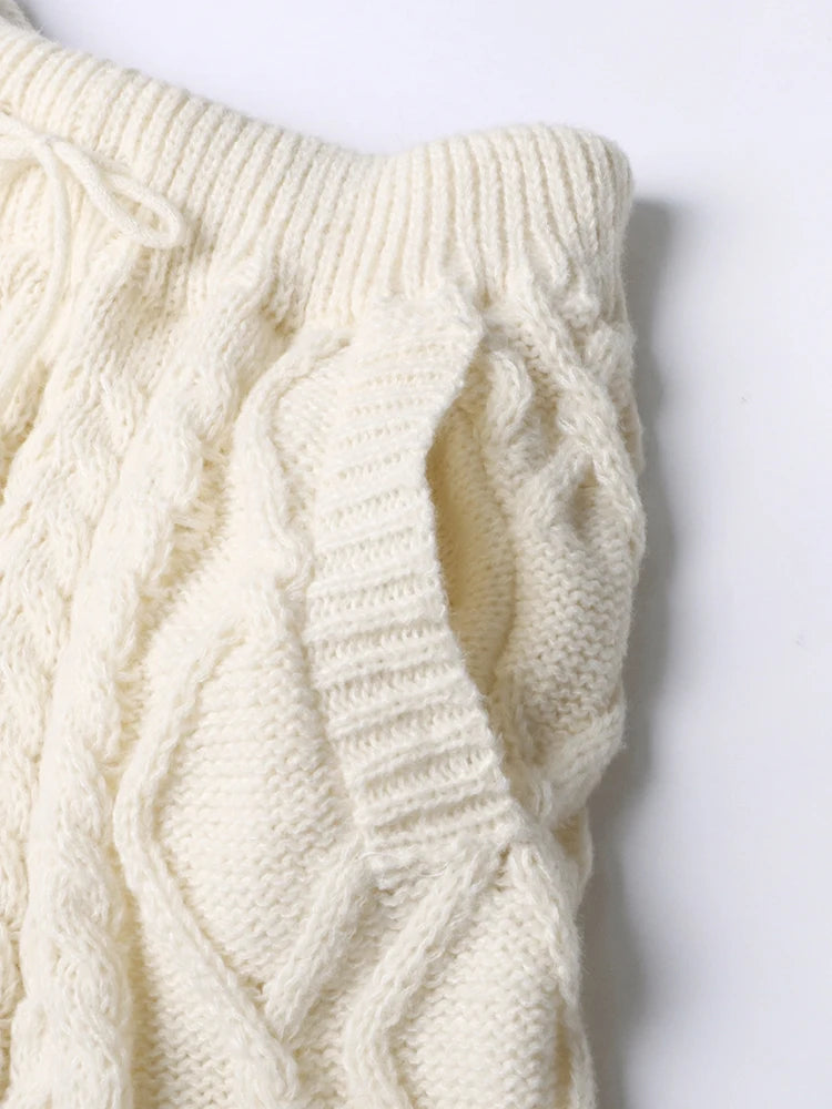 Turtleneck Sweater Tie-Waist Shorts Cableknit Set