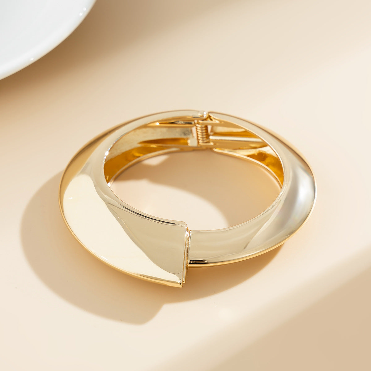 Wide Edge Smooth Opening Geometric Bracelet