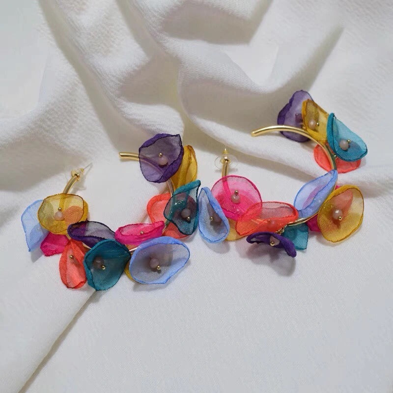 Chiffon Petals Round Earrings