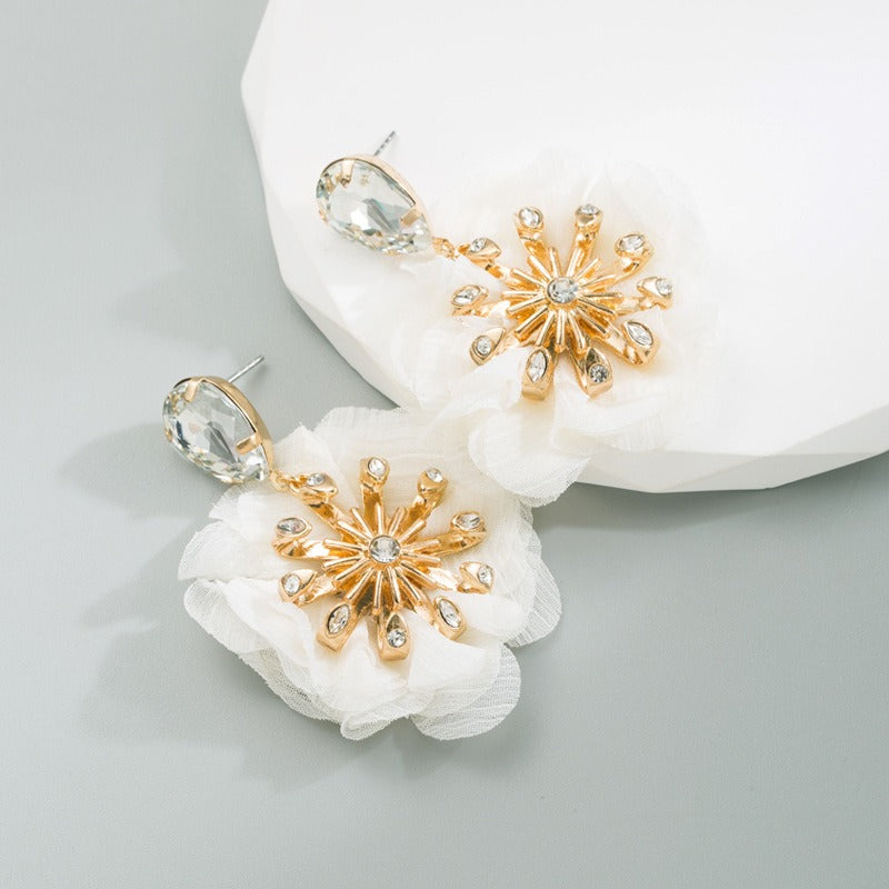 Alloy Diamond Inlaid Flower Earrings