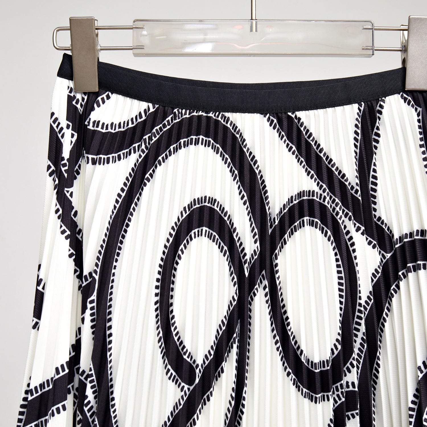 Vintage Geometric Printed Turtleneck Pleated Set