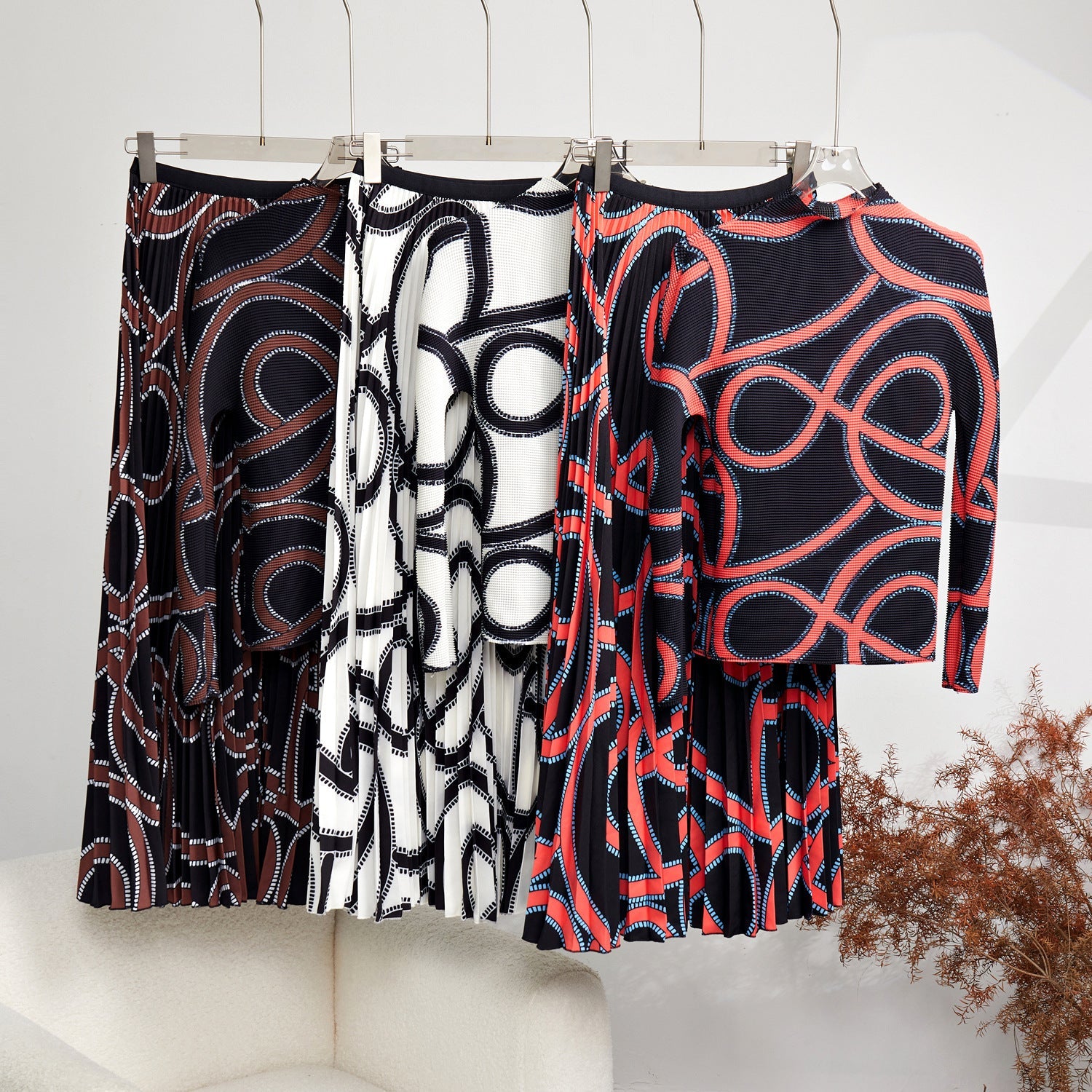 Vintage Geometric Printed Turtleneck Pleated Set