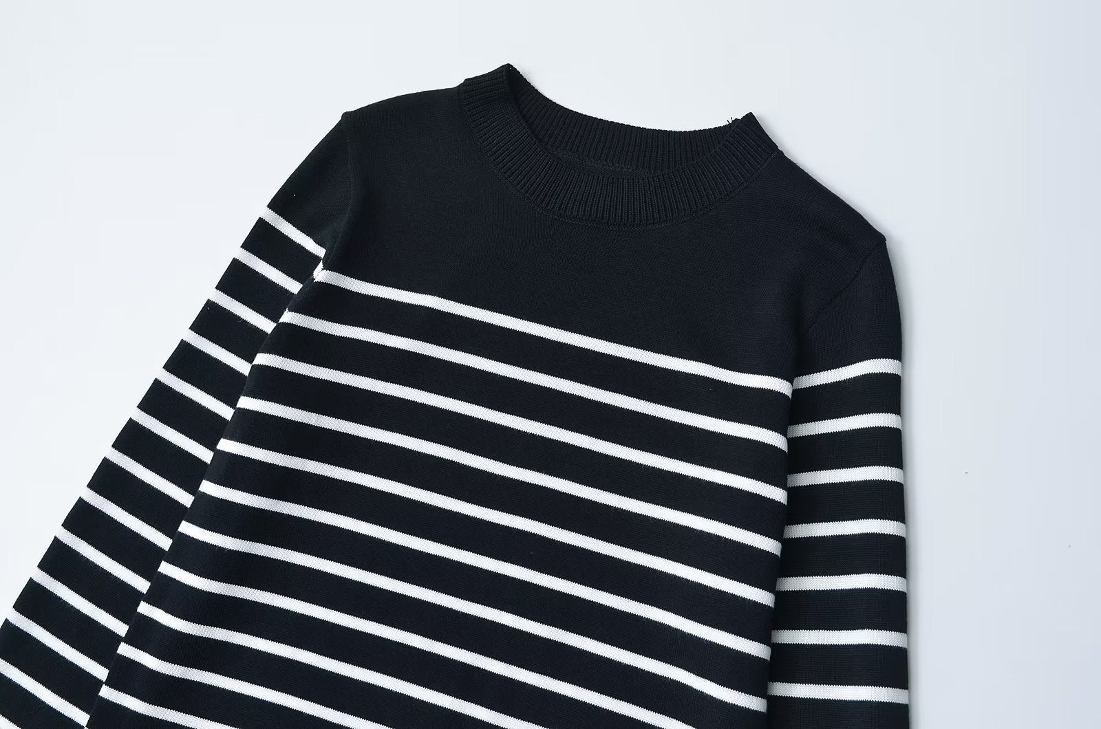 Contrast Stripes Knitted Slim-Fit Dress