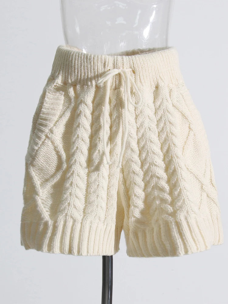 Turtleneck Sweater Tie-Waist Shorts Cableknit Set