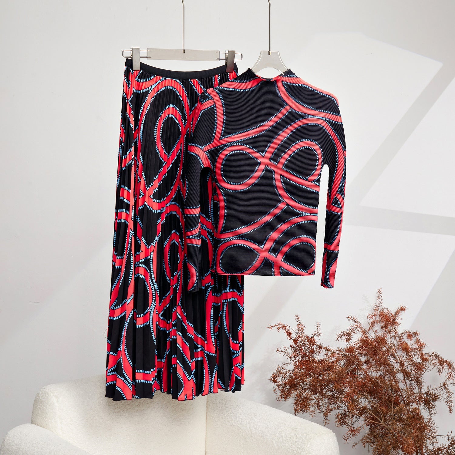 Vintage Geometric Printed Turtleneck Pleated Set