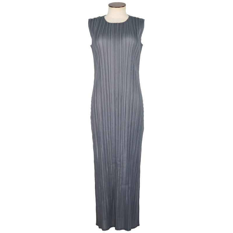 Solid Pleated Sleeveless Midi Dress