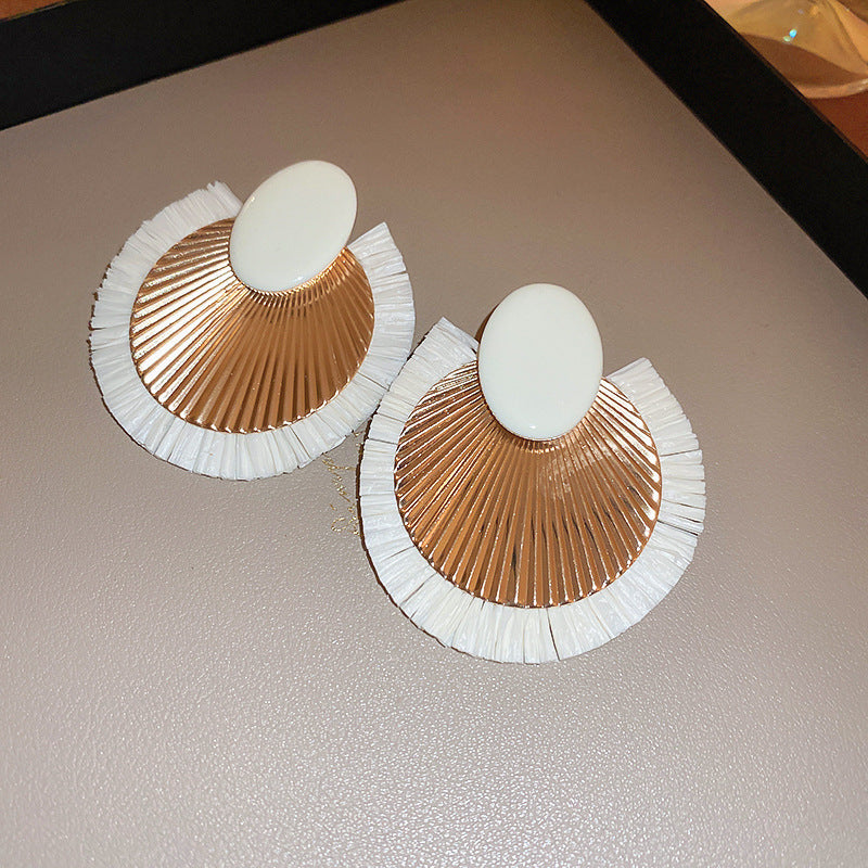 Retro Exaggerated Round Earrings