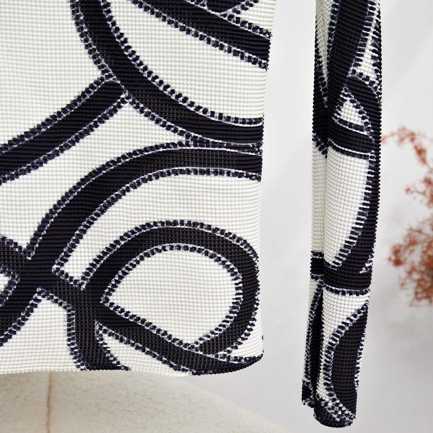 Vintage Geometric Printed Turtleneck Pleated Set