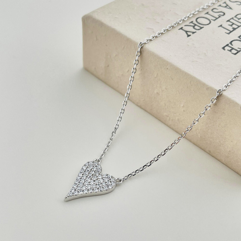 Pendant Heart-Shaped Zircon Necklace