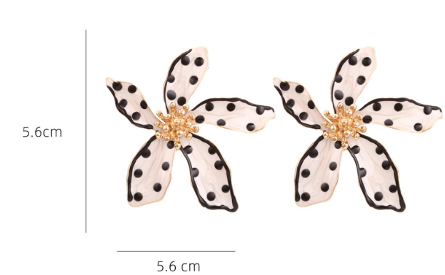 Dotted Flower Earrings