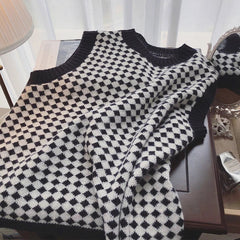 Grid Loose Fit Knit Sweater Vest