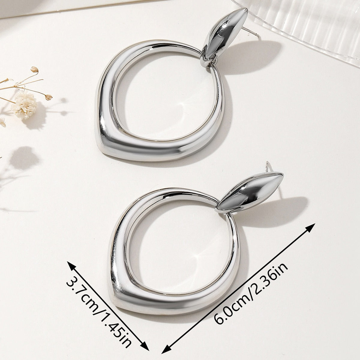Retro Metallic Stud Earrings