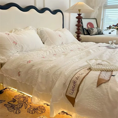 Princess style soft seersucker four-piece bedding set for girls floral bedding lace quilt cover dormitory bed sheet three-piece