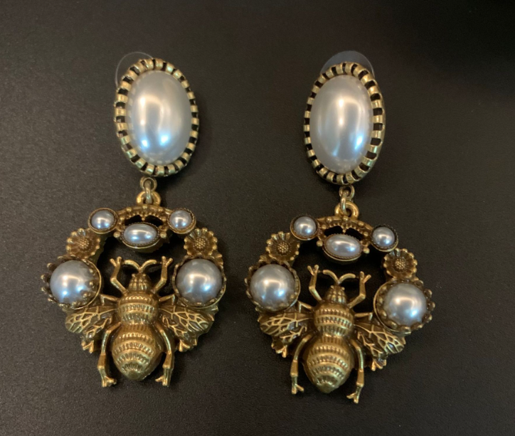 Elegant Palace Style Bee Earrings