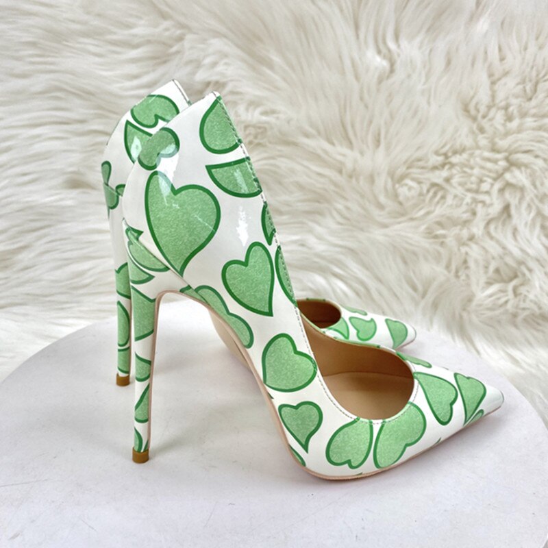 Green Heart Patent Leather Pointed-Toe Shoes