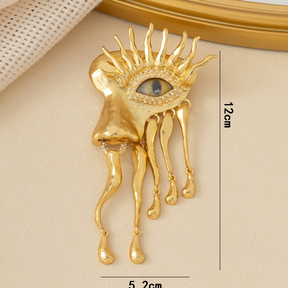 Artistic Eye Ancient Style Retro Brooch