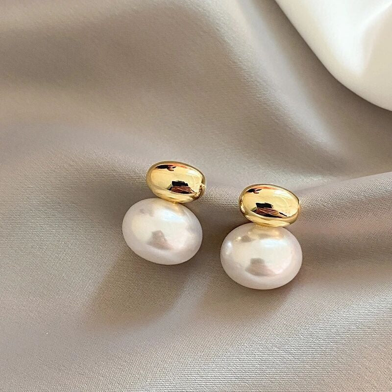 Retro Flat Bean Pearl Earrings
