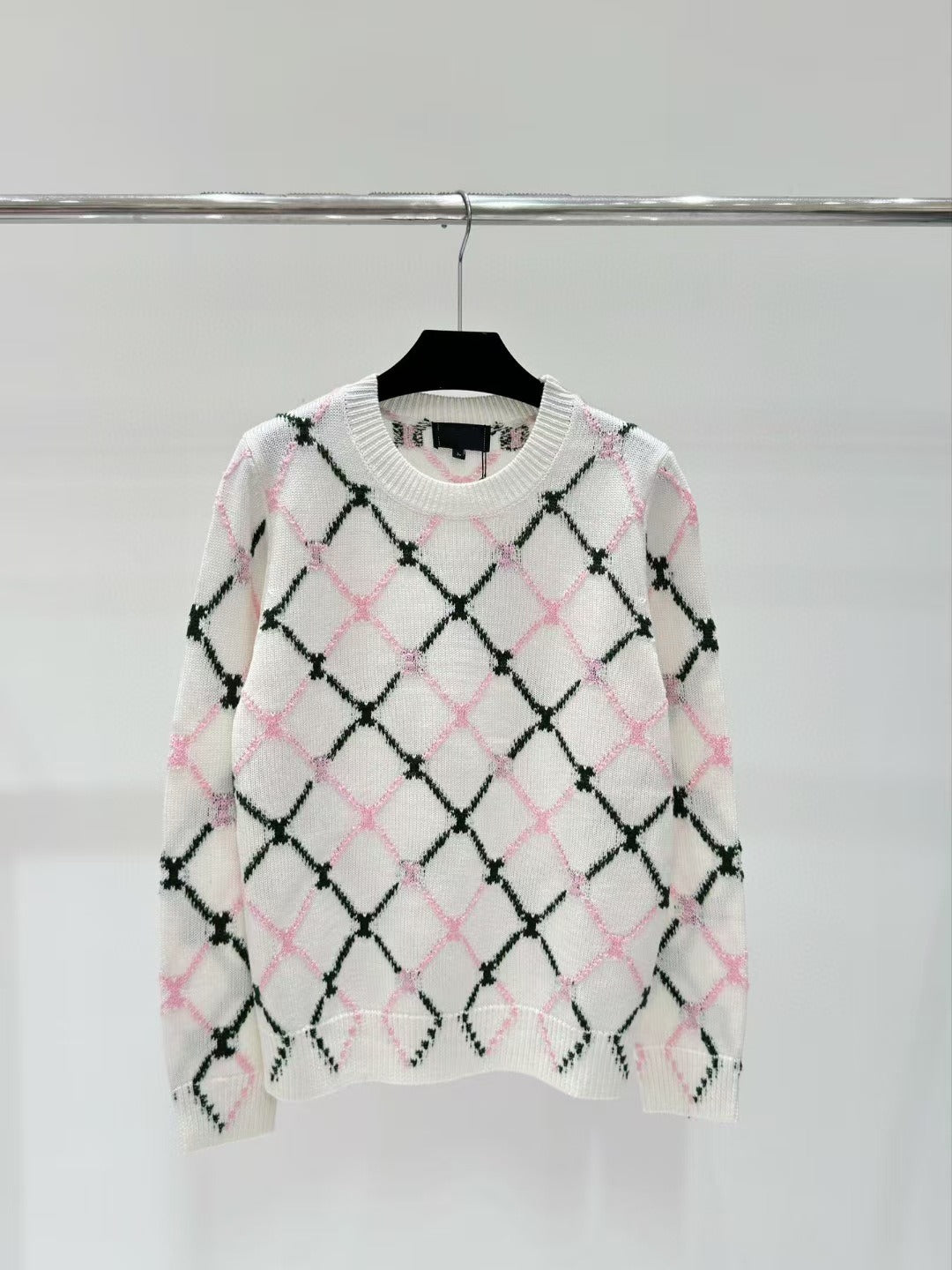 Diamond Grid Jacquard Round Neck Knitted Sweater