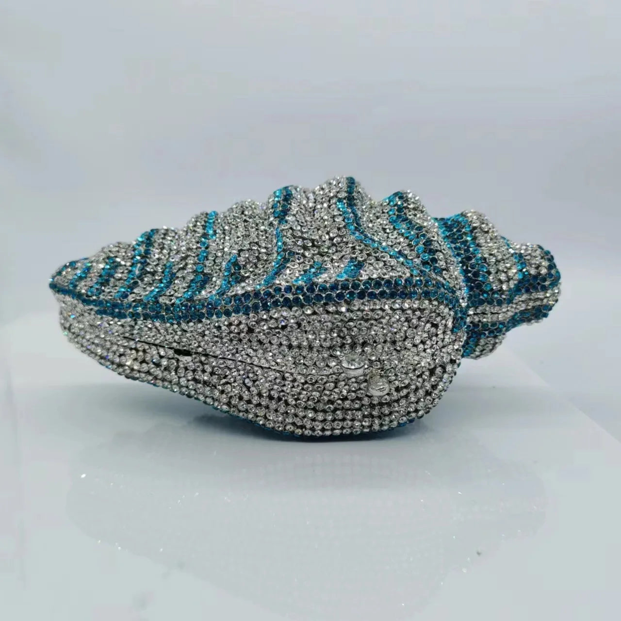 Rhinestones Conch Metal Clutch Bag