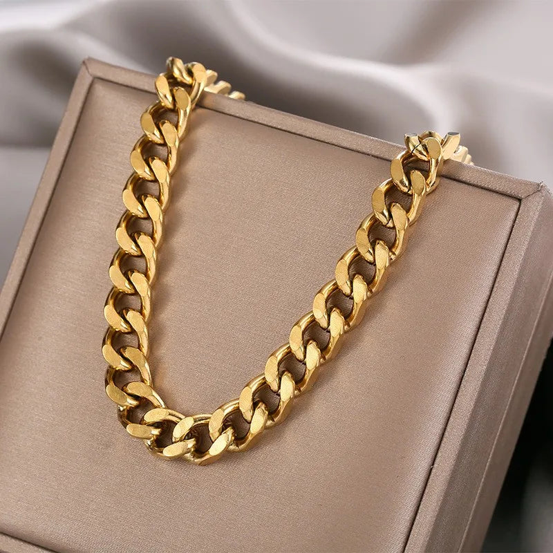 Classic Thick Curb Necklace