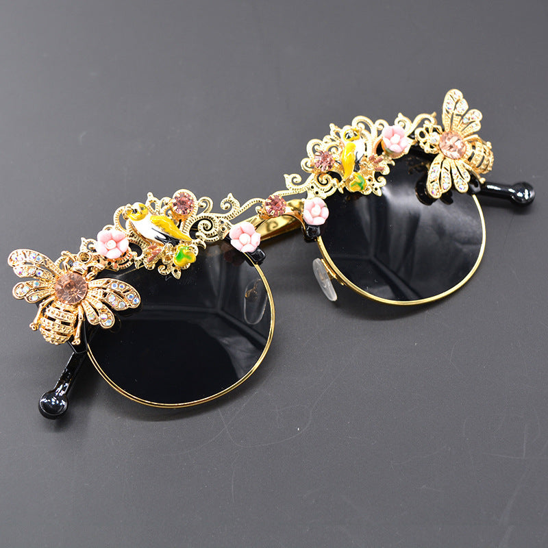 Classical Diamond Inlaid Sunglasses